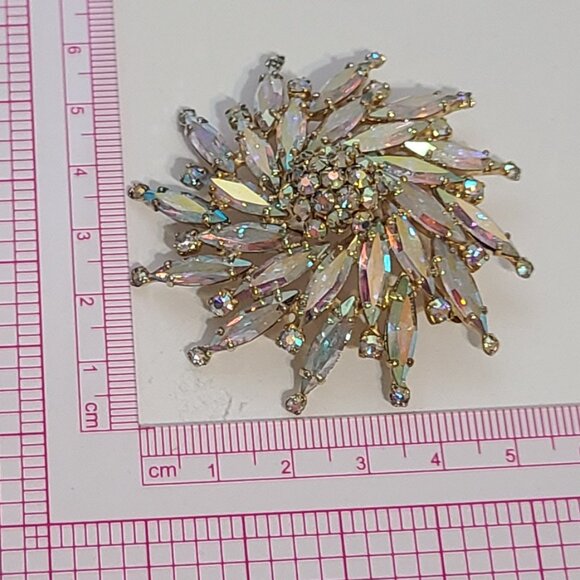 Sherman Aurora Borealis Crystal Pinwheel Brooch - Picture 8 of 10